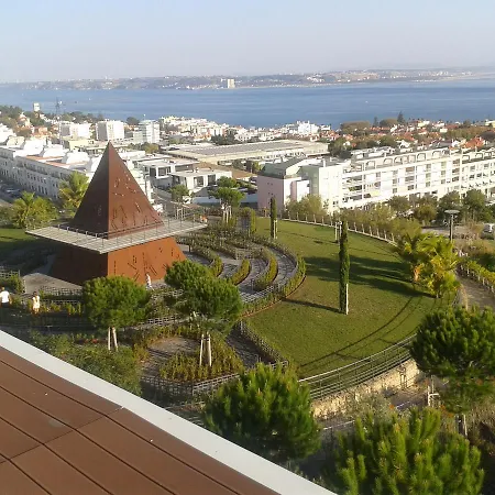 Homestay Oeiras Horizon Homestay